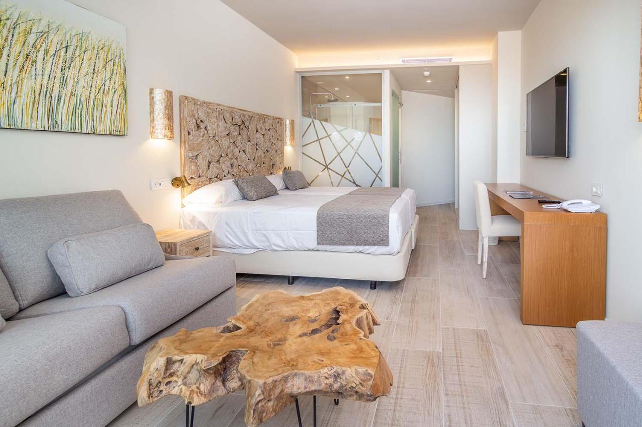 סהרה דה לוס אטונס Zahara Beach & Spa By Qhotels - Adults Recommended מראה חיצוני תמונה Deluxe room